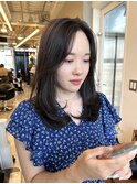セミロングレイヤーカット前髪なしオリーブベージュ 渋谷表参道