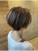 ショートボブ