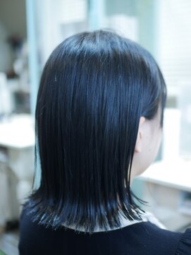 シュシュ(Chou Chou) ミディアム外ハネ