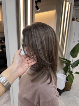 エレ 博多(ere) レイヤーカット40代50代白髪ぼかし白髪染め博多