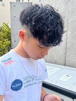 アイズ 海老名(AIZU) スペインカール メンズパーマ フェード 刈り上げ 海老名