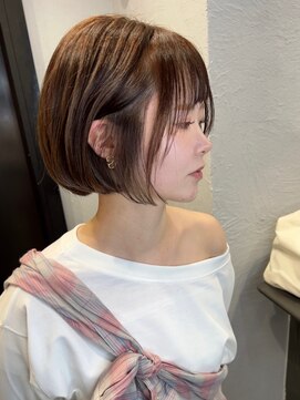 ジゼル(GiseL) ボブ　アッシュカラー　顔まわり　前髪