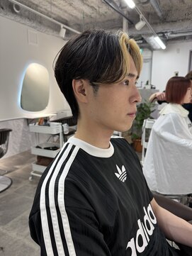 アフィナー 新宿(Afinar) センターパート/ウルフ