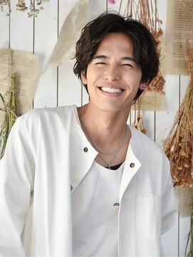 ロアーヘアーリム(RAWR hair RIM) 【RAWR】メンズ_センターパート_ニュアンスパーマ