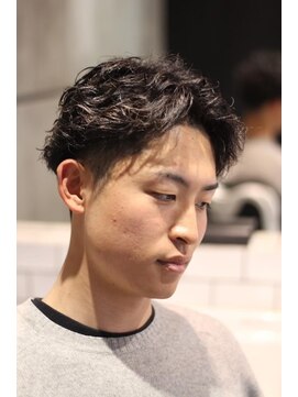 センターパートパーマ