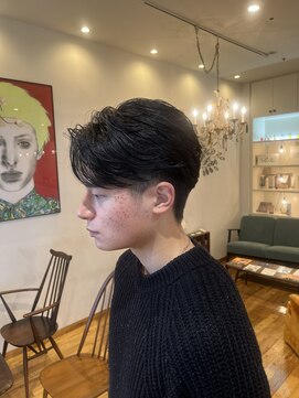 ルッツ(Lutz. hair design) 2/23ナチュラルセンターパート