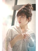 ソラ(sora) 髪に優しい美容室 ルーズで可愛いお団子アレンジ