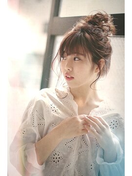 ソラ(sora) 髪に優しい美容室 ルーズで可愛いお団子アレンジ