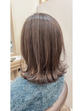 アルターリール(aL ter Rire) 【Rire尚平】外ハネくびれミディアム★