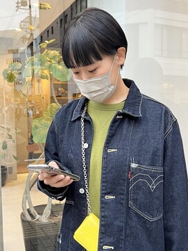 ヘアー アイス ルーチェ(HAIR ICI LUCE) ワイドバングショート ブルーブラック/落合