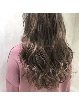 エレン 池袋(ElEn.) ベージュ/エレン池袋/小顔カット/髪質改善/似合わせ