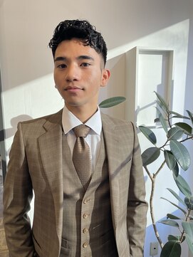 パークレーン アイス イヴェン(park lane ICI yeven) 20代30代40代ツーブロックスペインカールビジネスカジュアル