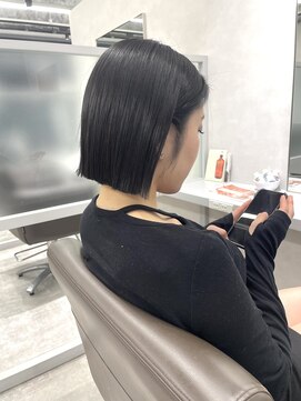 キートス(Kiitos) 黒髪ボブ切りっぱなしボブ内巻きボブ韓国ボブ
