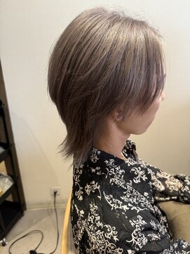 ミリ 調布店(Mili) シルバーベージュ【富田】