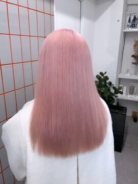 ペレ 渋谷(PELE) イメチェン/ホワイトブロンド/外ハネボブ/ワイドバング/渋谷