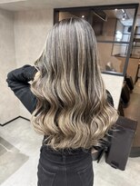 サニー 渋谷(SUNNY) バレイヤージュ、ハイライト、レイヤーロング、グレーベージュ