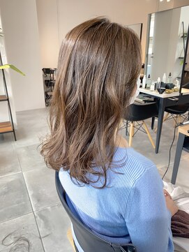 美容室 ツリー(Tree) ノンブローでおさまる大人スタイル『Tree hairsalon 』本厚木