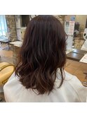 ピンクベージュ