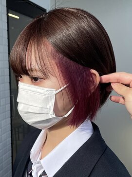 ツキ 横浜店(tuki) ダブルカラーピンクベージュベージュカラーケアブリーチミニボブ