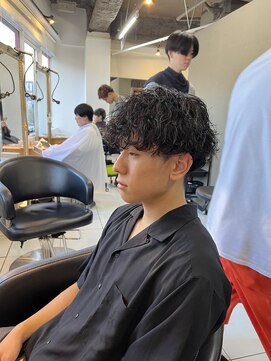 アイズ 海老名(AIZU) 波巻きスパイラルパーマ 波巻きパーマ スパイラルパーマ