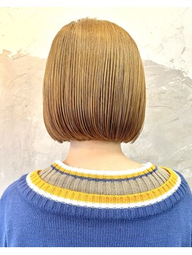 スパイス SPYS ショートボブ/コンパクトボブ/ベージュ