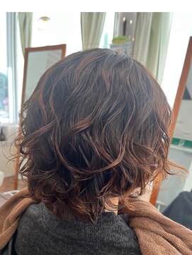 レリビー アウラ(LELiBE_'aula) パーマスタイル