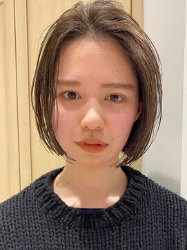 ノイカーム(noi Calm) 顔周りレイヤーカットくびれヘアミルクティーベージュカラー