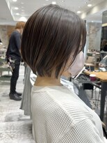 アフロート ルヴア(AFLOAT RUVUA)&nbsp;みねスタイル♪ 似合わせ ショート ボブ 20代 30代 小顔 新宿