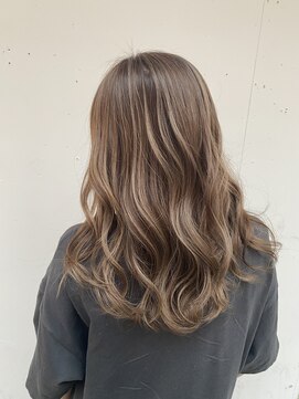 リー 梅田(Lee) 【手島style♪】大人女性向けハイライトカラー