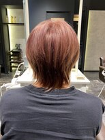 ピンクベージュ