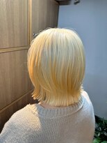 アリカ(arika)&nbsp;ほんのりレイヤーホワイトブロンド◎