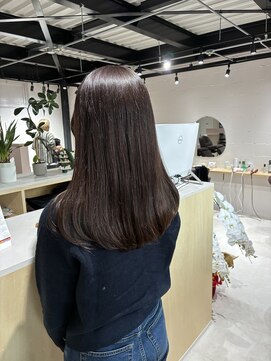 ミー 岡崎(mii) ワンレンツヤロング