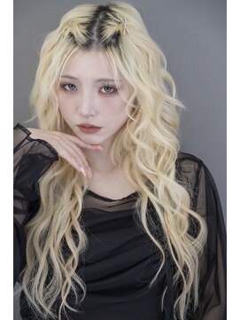 ヴィヒタ 川越 本川越(VIHTA.) ホワイトブロンドロングレイヤー川越本川越