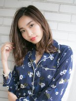 ルティア(Lutia)&nbsp;ロイヤルブラウンで巻髪の相性ばっちり