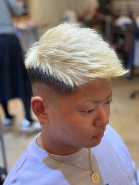 コロチカ(corochika by happia) フェード×ホワイトカラー