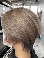 シャロン(SHARON)&nbsp;【SHARON原宿】シャープなハンサムショート×アッシュベージュ