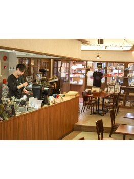 《岐阜駅前/カフェ併設》9:00～23:00迄営業♪[カット最終受付22:00迄]20:00以降のカットはナイター料金あり