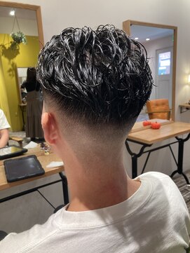 リリーコナー 武蔵小杉(LilyConnor) 武蔵小杉/メンズ/ヘッドスパ/眉毛/バーバー/フェード