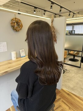 リジー(Litzy) オリーブカラー【三國麗奈】