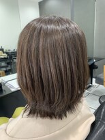 ディティール(Detail)&nbsp;明るめ白髪染め×ウルフレイヤーボブ