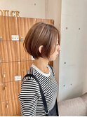 ショート　ショートボブ　白髪ぼかしハイライト　ベージュカラー