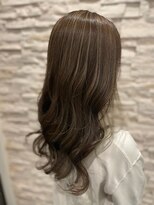 トータルビューティサロン シェリ(total beauty salon cheri)&nbsp;グレージュハイライト×ロングレイヤー