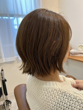 アンモア(Unmore) くびれ×外はね