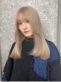ハイトーンミルクティーグレージュ明るめアッシュベージュ2030代