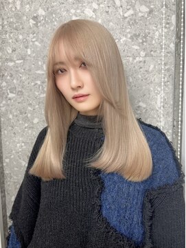 サンク 原宿 表参道(cinq) ハイトーンミルクティーグレージュ明るめアッシュベージュ2030代