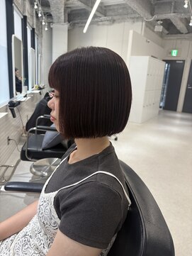 ヌーヴェル(nouvelle) 切りっぱなしのミニボブ