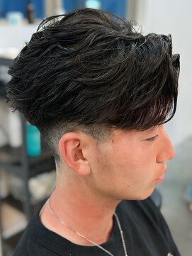 バース バイ ハピネス(BIRTH by happiness) 奈良men'sフェザーパーマフェザーショート