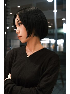 ミューズ バイ ケンジ(MUSE by KENJE) 黒髪とショートボブで大人hair