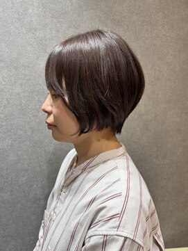 ショートボブ