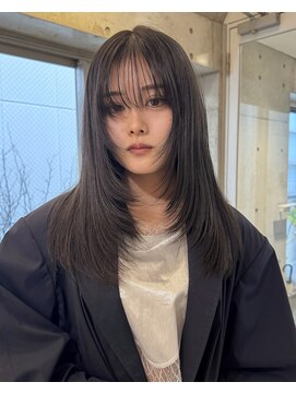 ヒュエ 表参道(Hue) オリーブカラーレイヤーカット._.